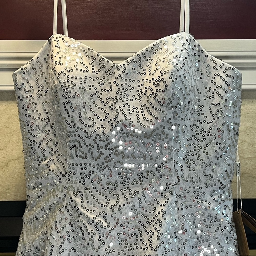Light In The Box Silver Sequin Bubble Hem Open Tie Back Dress — image 3 of 8